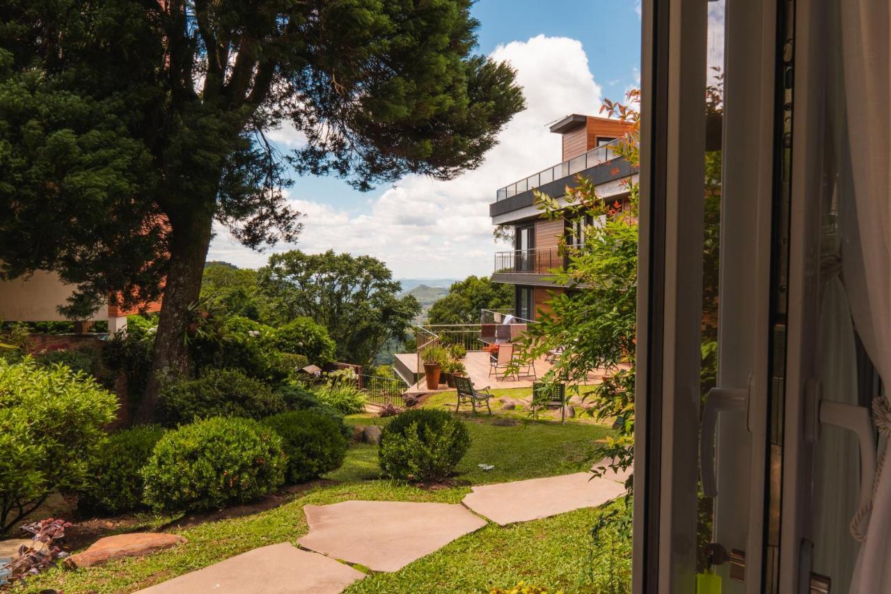 Suites Refugio Do Vale Gramado Exterior photo